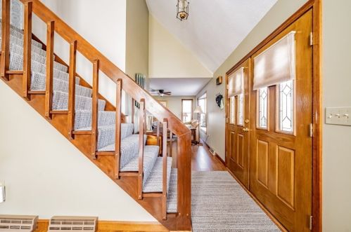 25 Danny Ln, Agawam MA 01001-3529 exterior