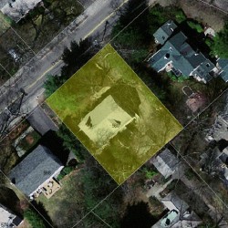 560 Chestnut St, Newton MA  02468-1614 aerial view