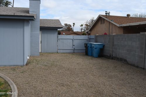 4061 Aster Dr, Phoenix AZ 85032-7318 exterior