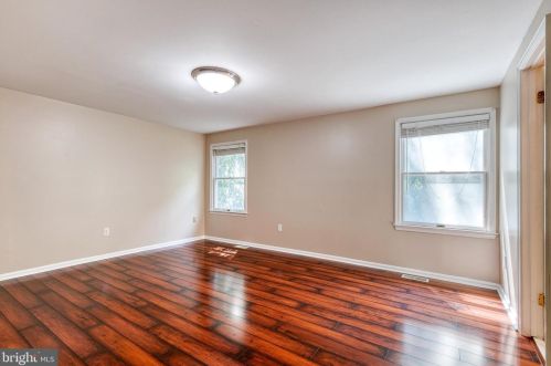 6645 Windsor Ct, Columbia MD 21044-4147 exterior