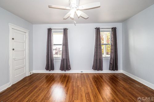 42 Leick Ave, Carteret NJ 07008-2841 exterior