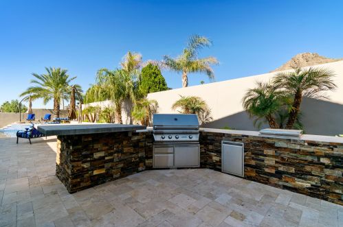 7632 22 Pl, Phoenix AZ 85020-4712 exterior