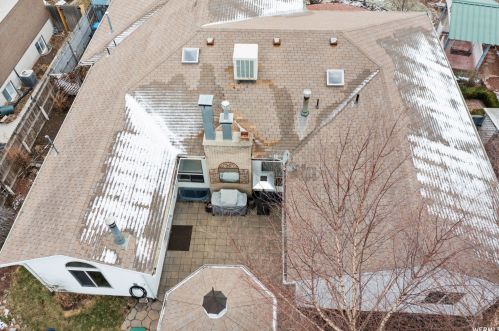 7993 Erique Way, Sandy UT 84093-6422 exterior