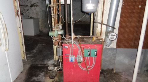 30 Montague St, Worcester MA 01603-3126 exterior