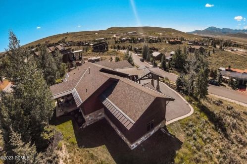 2727 Westview Trl, Park City UT 84098-6342 exterior