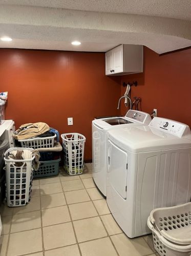 3442 Wenonah Ave, Forest View IL 60402-2952 exterior