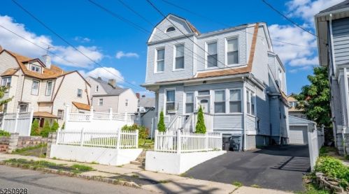 24 Cortlandt St, Belleville, NJ 07109-3004