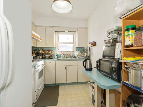 110 Sussex St, East Newark NJ 07029-2121 exterior