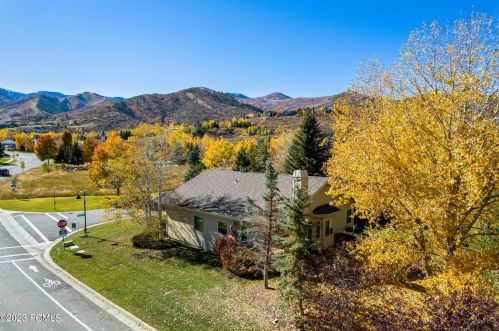 1729 Silver Spg, Park City UT 84098-6033 exterior