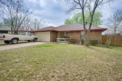 2800 Terry Ct, Denton, TX 76209-4773