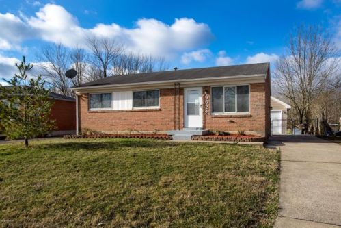 9622 Scarborough Ave, Louisville KY  40272-2470 exterior