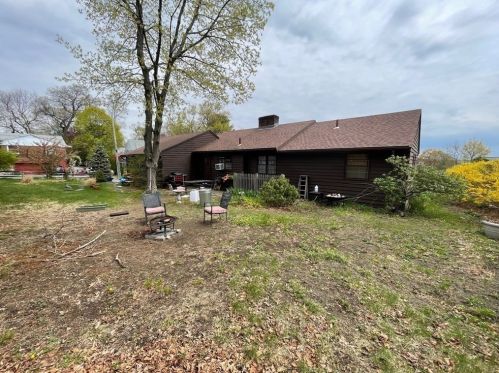 50 Bradley Rd, Arlington MA  02474-1929 exterior