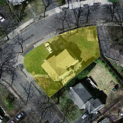 4 Pierrepont Rd, Newton MA  02462-1118 aerial view