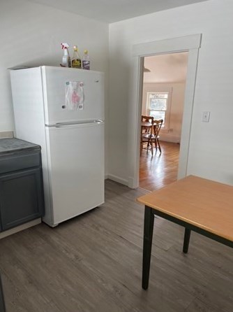 325 Coffin Ave, New Bedford MA 02746-1709 exterior