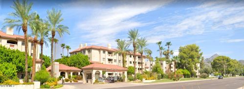 5104 32nd St, Phoenix AZ  85018-1473 exterior