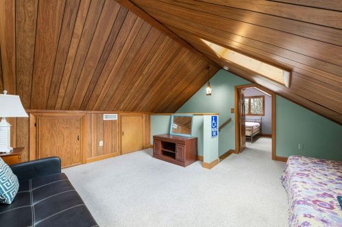 15 Highland Rd, Eastham MA 02642-3302 exterior