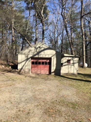 28 Hollywood Ter, North Reading MA 01864-1155 exterior