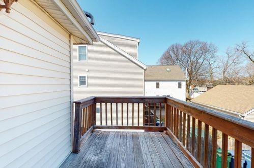 92 Chapel St, Newton MA 02458-1308 exterior