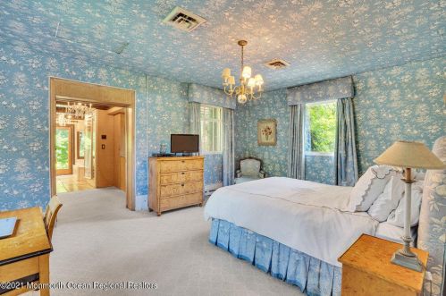 310 Cooper Rd, Tinton Falls NJ 07701-6010 exterior