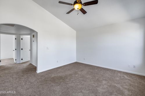 1944 Behrend Dr, Phoenix AZ 85027-3834 exterior