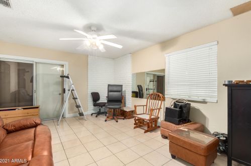 3026 75 Dr, Phoenix AZ 85033-3704 exterior