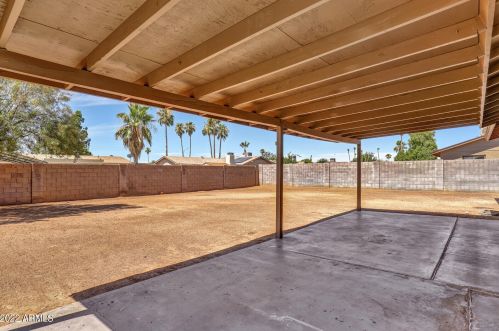 1615 Charleston Ave, Phoenix AZ 85032-1593 exterior