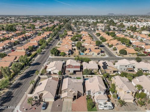 17806 13 Pl, Phoenix AZ 85014-1119 exterior