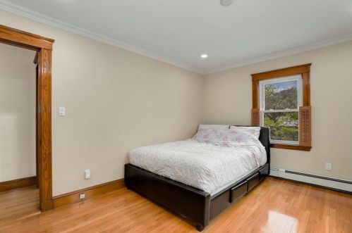 922 Furnace Brk Pkwy, Quincy MA 02169-2304 exterior