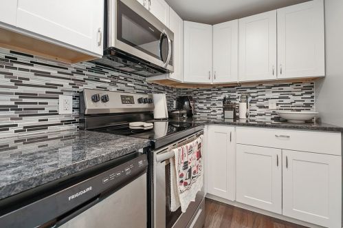 3 Leland Hill Rd, Sutton MA  01590-3852 exterior