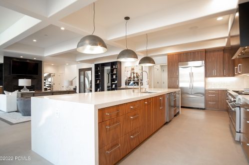 2722 Est Dr, Park City UT 84060-6877 exterior