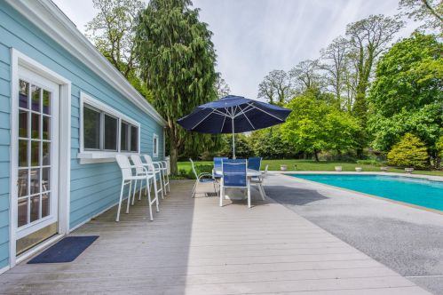 125 Bridges Rd, Little Silver NJ 07739-1634 exterior