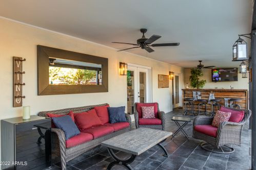 11605 37 Pl, Phoenix AZ 85050-2699 exterior