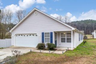 141 Pine Grove Access Rd, Ringgold GA  30736-6422 exterior