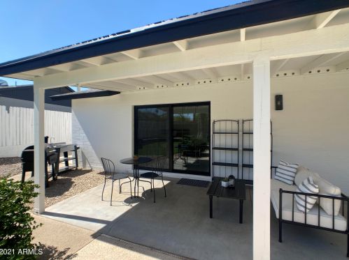 2423 Beryl Ave, Phoenix AZ 85021-2480 exterior