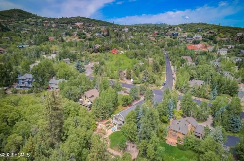 7794 Pinebrook Rd, Park City UT 84098-5348 exterior