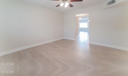 1313 Dunlap Ave, Phoenix AZ  85020-3025 exterior