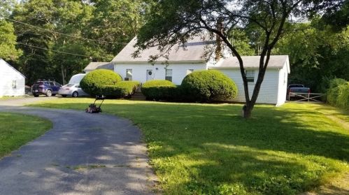 870 Temple St, Whitman, MA 02382-1040