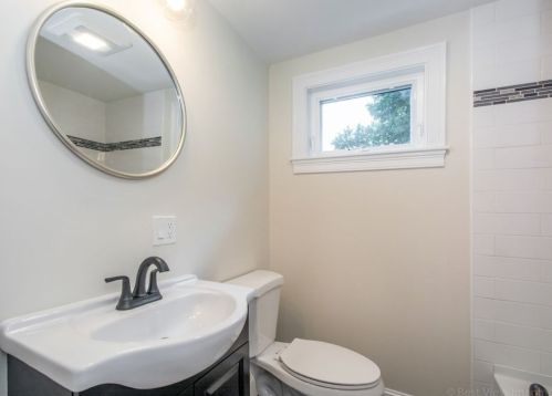 214 Riverside Dr, Dedham MA  02026-6932 exterior