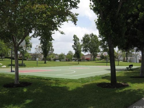 4042 Glenwood St, Irvine CA 92604-2223 exterior