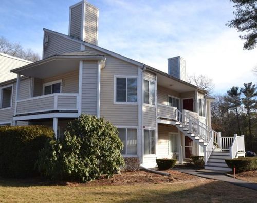 750 Whittenton St, Taunton MA  02780-1384 exterior