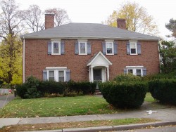 32 Wessex Rd, Newton, MA 02459-1625