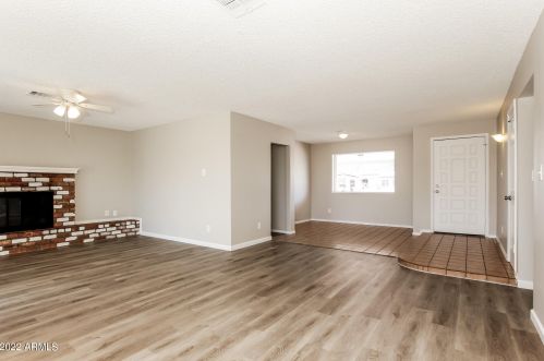 922 Danbury Rd, Phoenix AZ  85023-2634 exterior