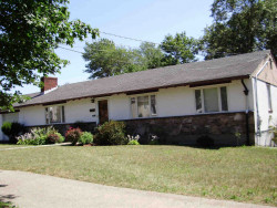 303 Hartman Rd, Newton, MA 02459-2815