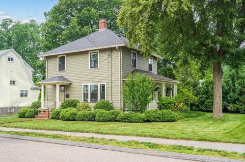 149 Monroe St, Dedham, MA 02026-5005