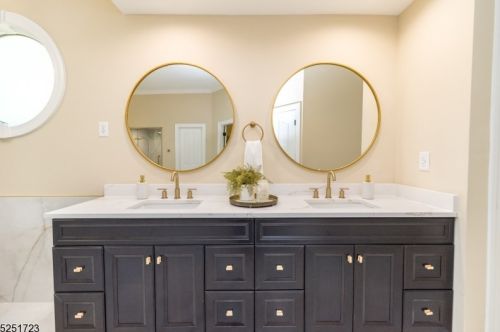 2 Kelsey Farm Rd, Milford NJ 08848-2164 exterior