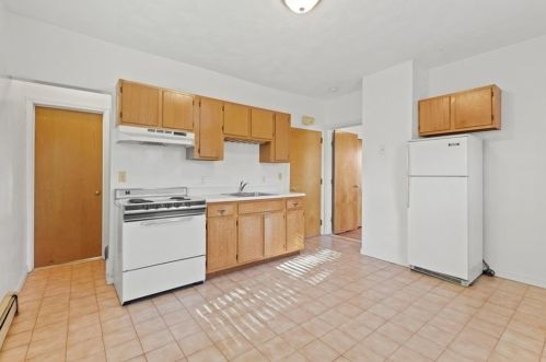 24 Newtonville Ave, Newton MA 02458-1828 exterior