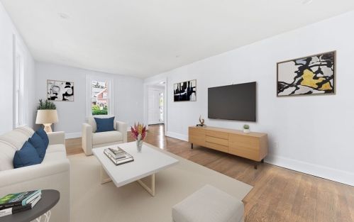 363 Pleasant St, Milton MA  02186-4764 exterior