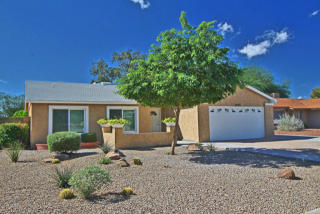 2501 Sweetwater Ave, Phoenix AZ  85032-6739 exterior