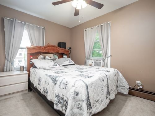 1174 Mammoth Rd, Dracut MA  01826-3147 exterior