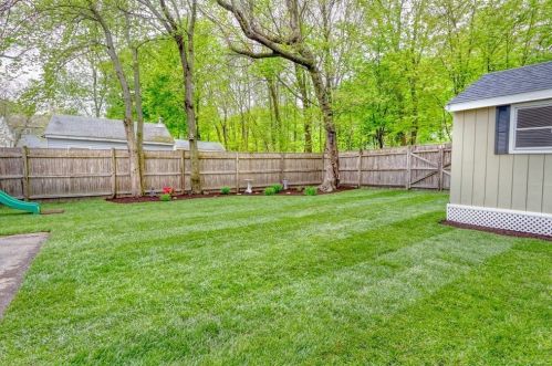 108 Crane St, Dedham MA 02026-3842 exterior